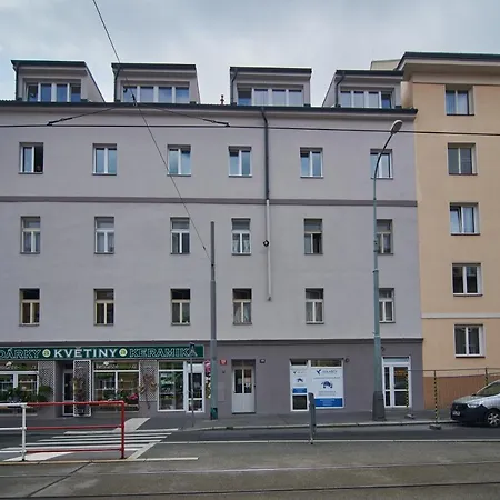 Apartment To At Close To Castle With Terrace And Garden