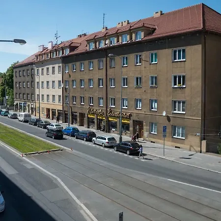 To At Close To Castle With Terrace And Garden Apartment Prague